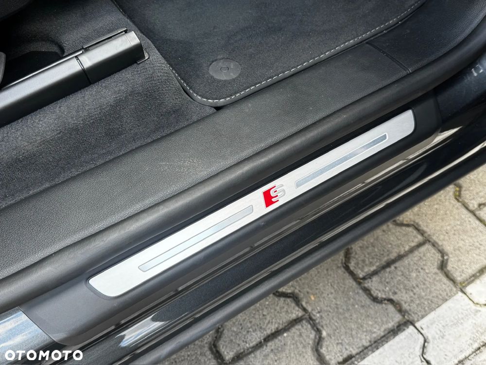 Audi Q8 TFSI e PHEV 360 kW Quattro Tiptronic - 41