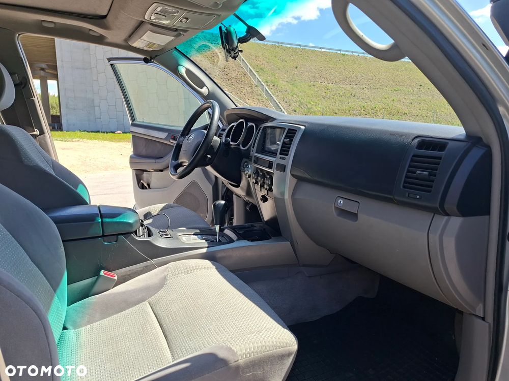 Toyota 4-Runner - 14