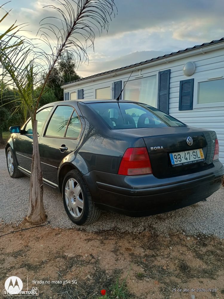 VW Bora 1.6 Highline - 3