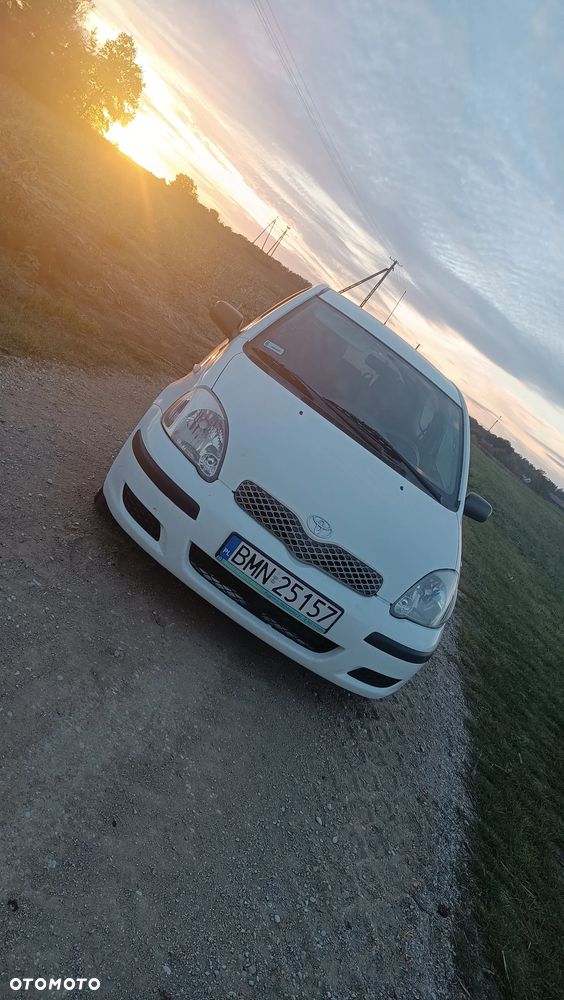 Toyota Yaris 1.0 Terra - 5