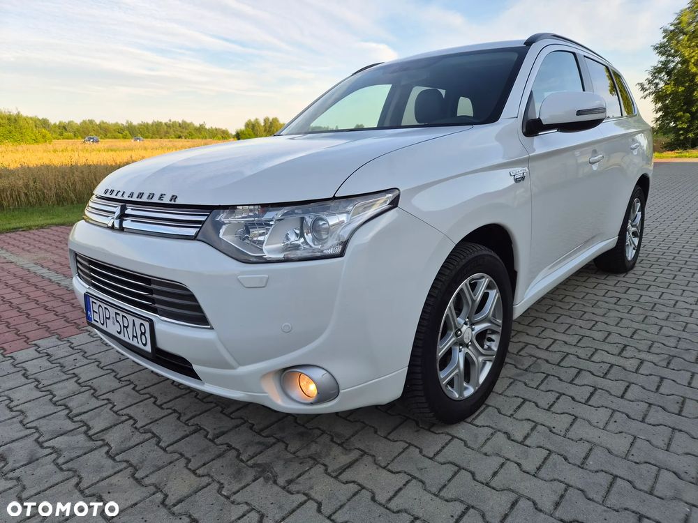 Mitsubishi Outlander 2.0 4WD Top - 10