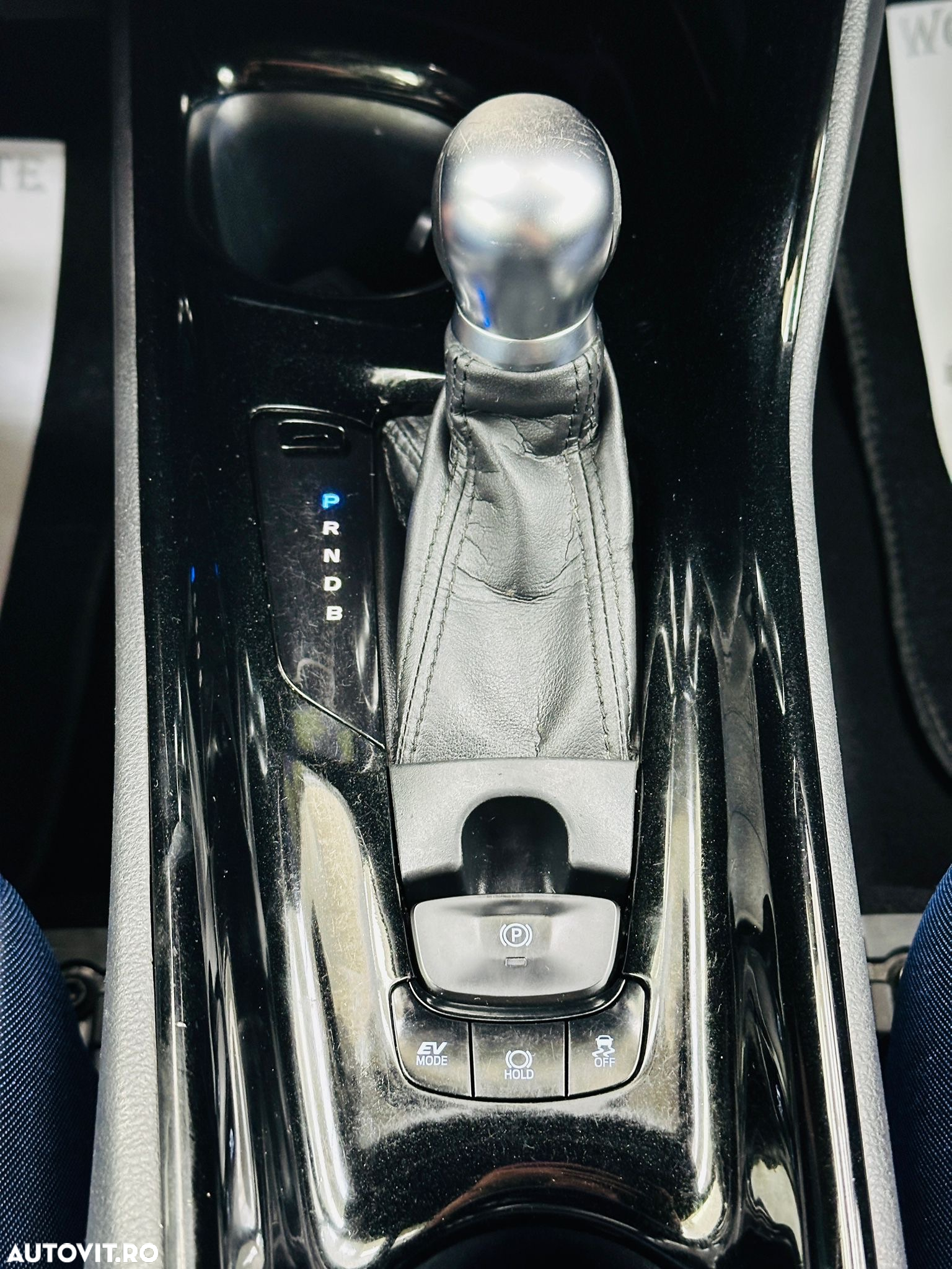 Toyota C-HR - 30