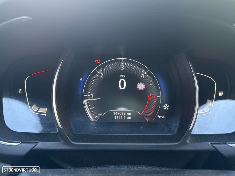 Renault Grand Scénic - 11