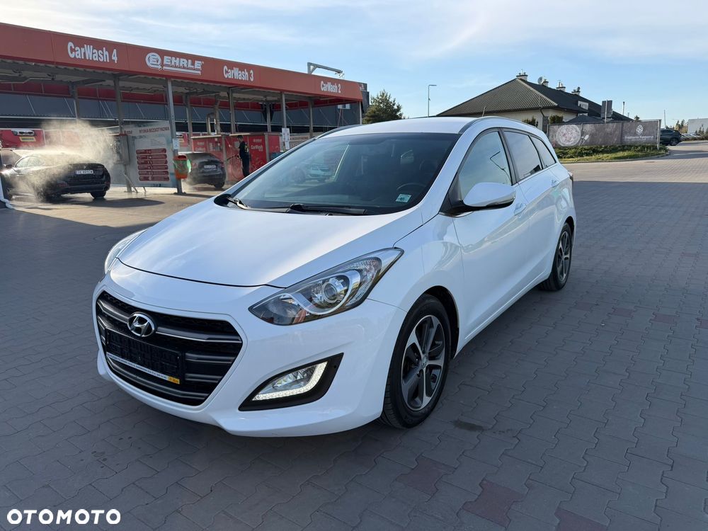 Hyundai i30 blue 1.6 CRDi Passion - 7