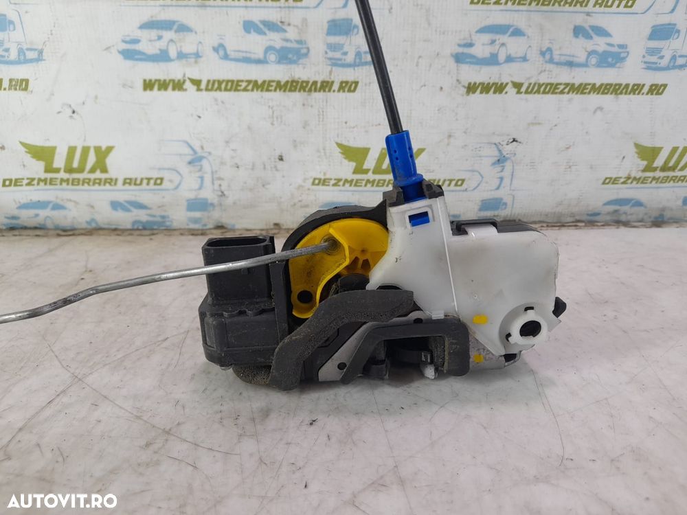 Broasca Stânga față Opel Astra J [2009 - 2012] 1.7 cdti A17DTR - 2