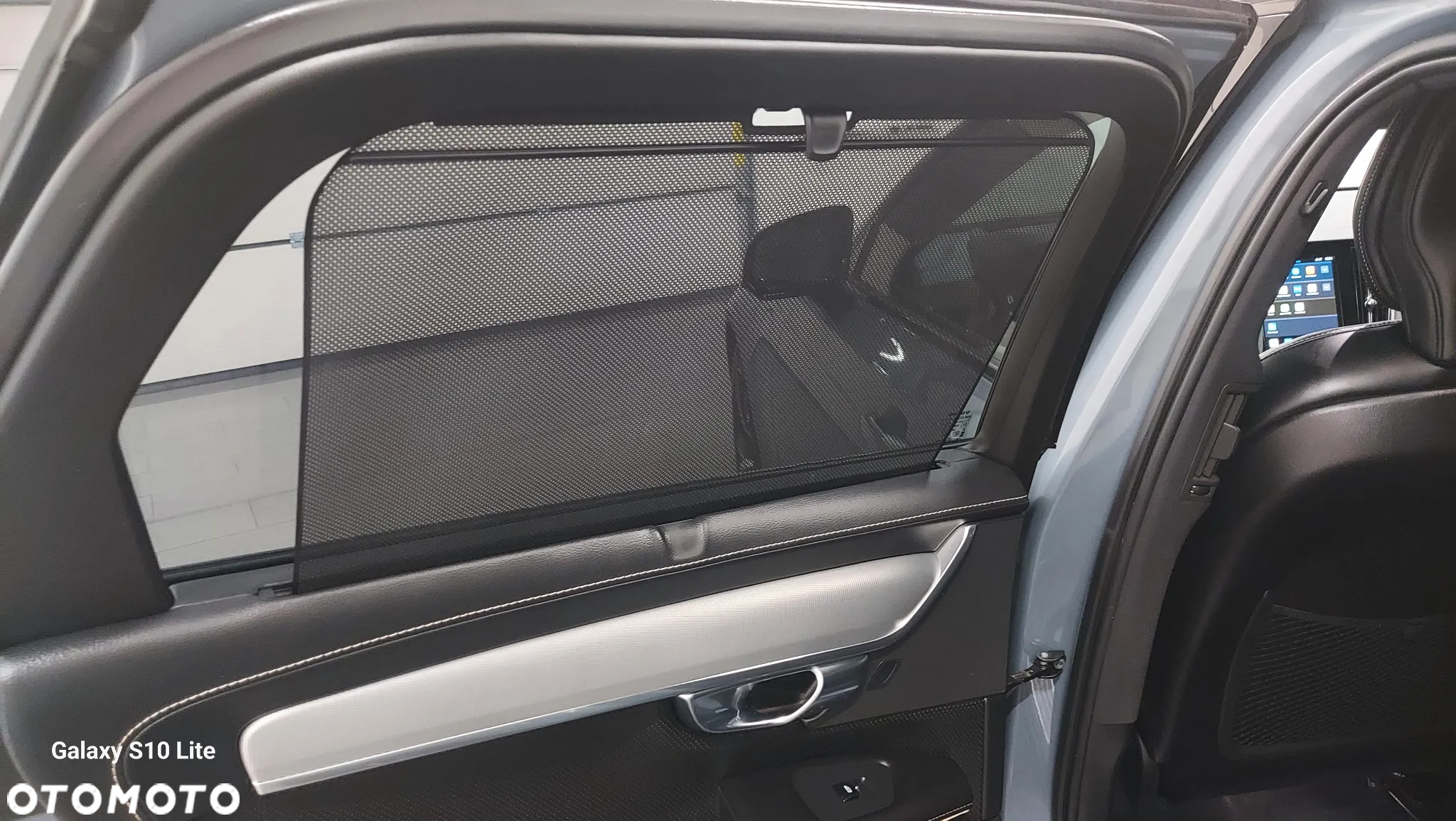 Volvo V90 T8 Twin Engine AWD R Design - 19