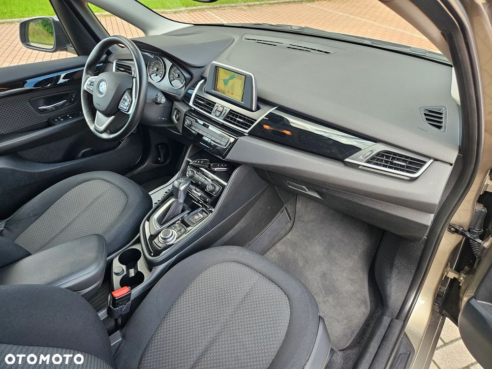 BMW Seria 2 218d Sport-Aut Sport Line - 10