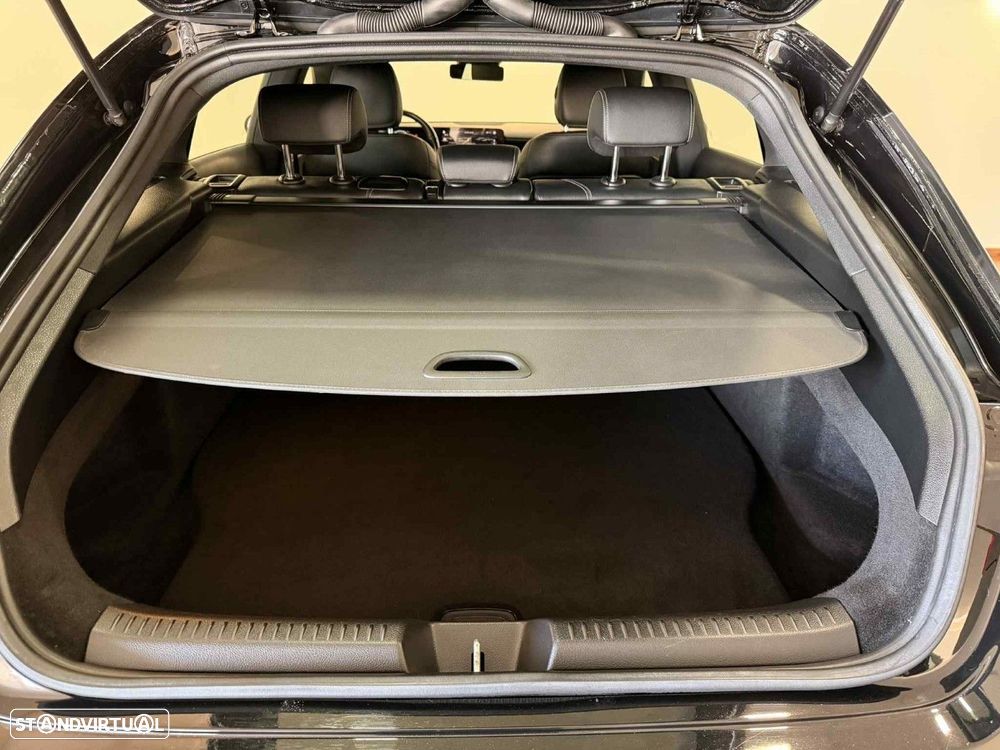 Mercedes-Benz CLA 250 e Shooting Brake Style Plus - 24