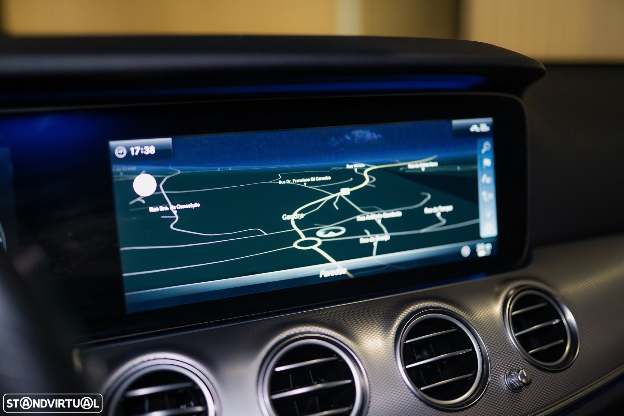 Mercedes-Benz E 220 d AMG - 42