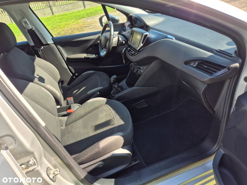 Peugeot 208 1.6 BlueHDi Active - 19