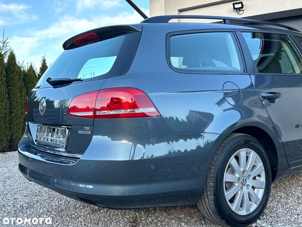 Volkswagen Passat - 16