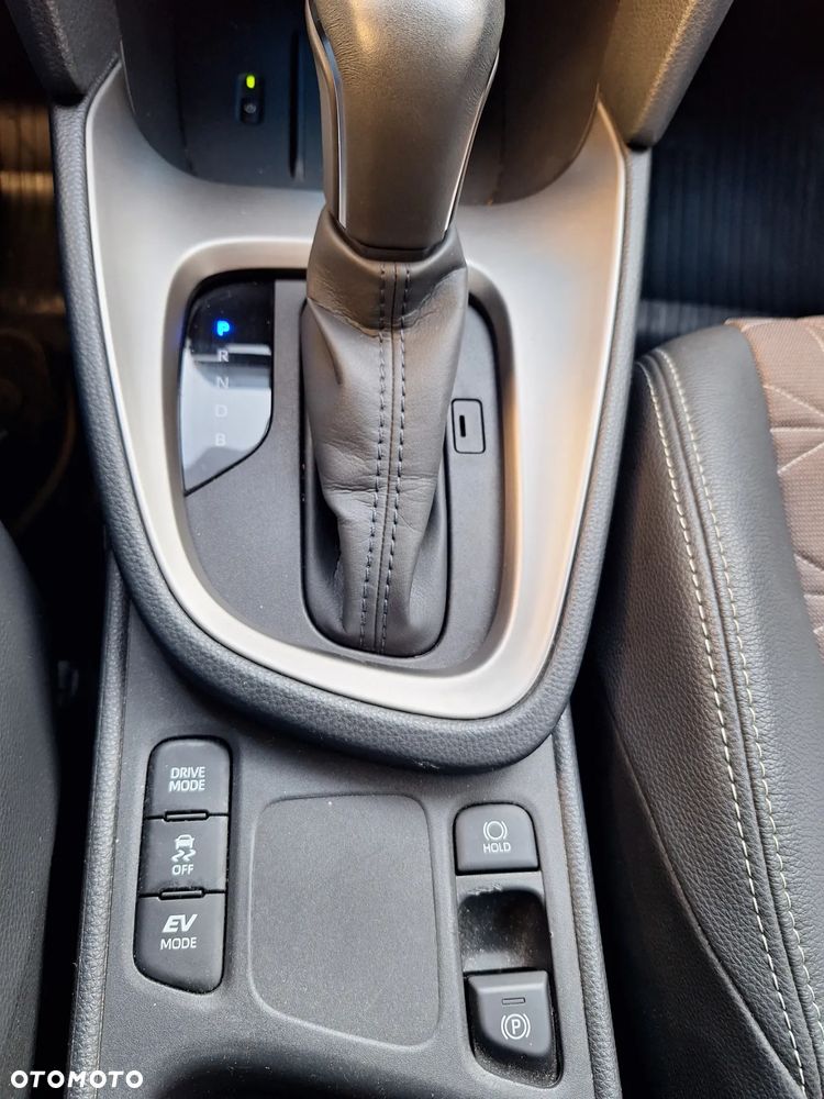 Toyota Yaris Cross Hybrid 1.5 Executive - 14