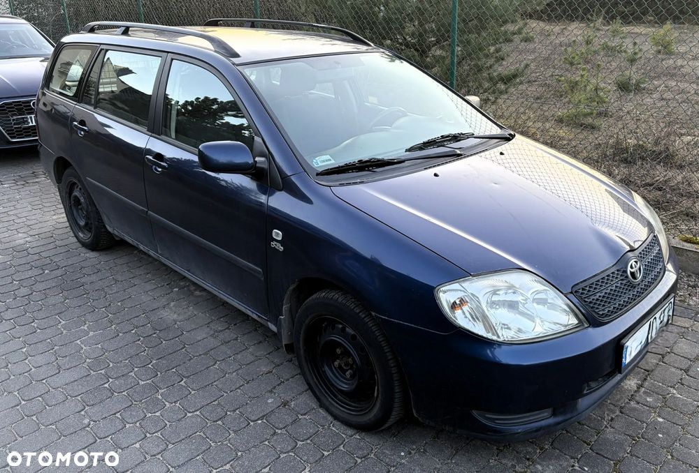 Toyota Corolla 2.0 D-4D Base - 1