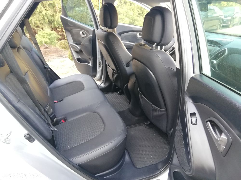 Hyundai ix35 1.6 2WD blue Style - 12