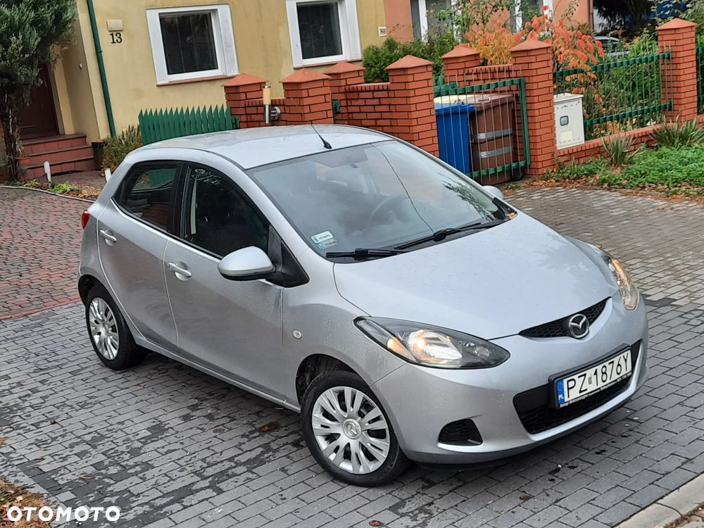 Mazda 2 2008 photo 2