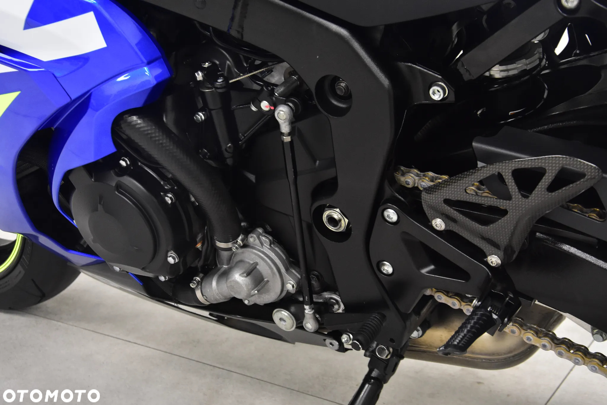 Suzuki GSX-R - 19