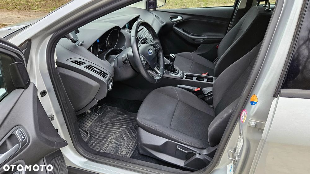 Ford Focus 1.6 SYNC Edition - 10