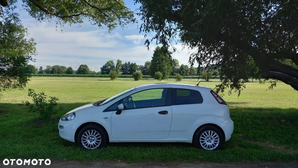 Fiat Punto 1.4 Easy S&S - 26