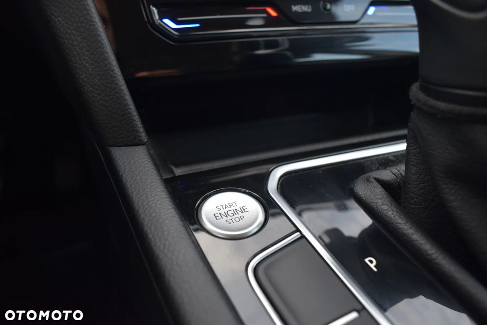 Volkswagen Passat 2.0 TDI EVO Business DSG - 27