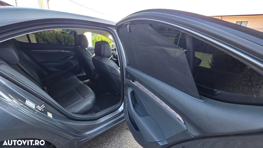 Skoda Superb 2.0 TDI 4X4 DSG Laurin & Klement - 13