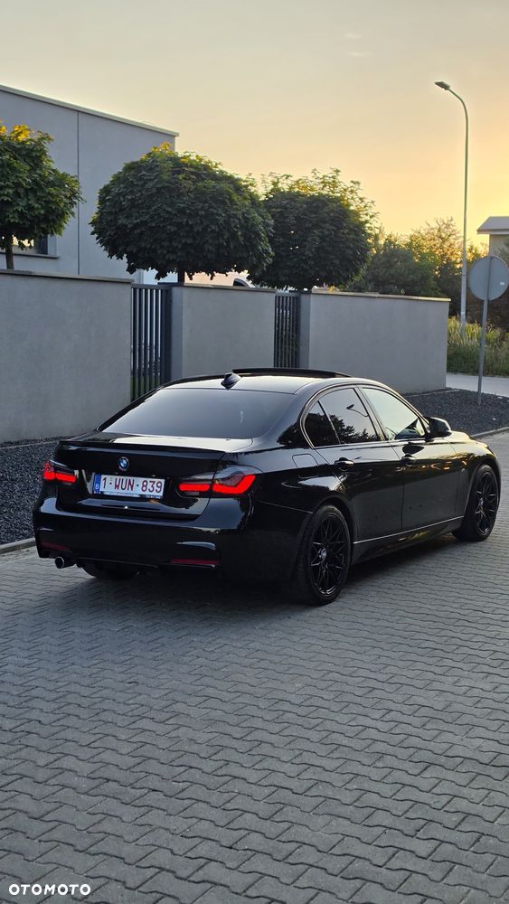 BMW Seria 3 318d M Sport Shadow - 14