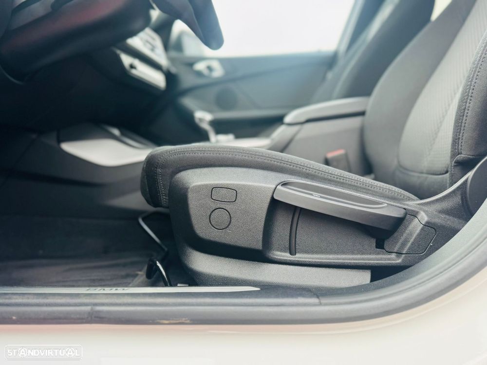 BMW 118 i Advantage Auto - 26