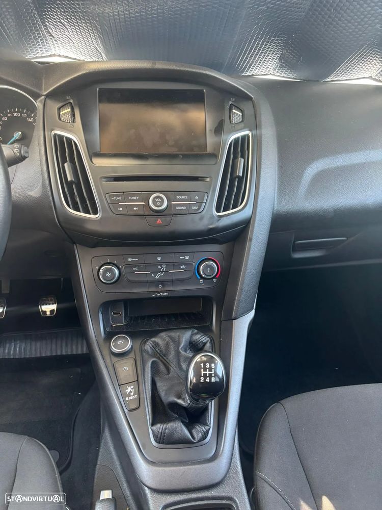 Ford Focus 1.0 EcoBoost S&S - 13
