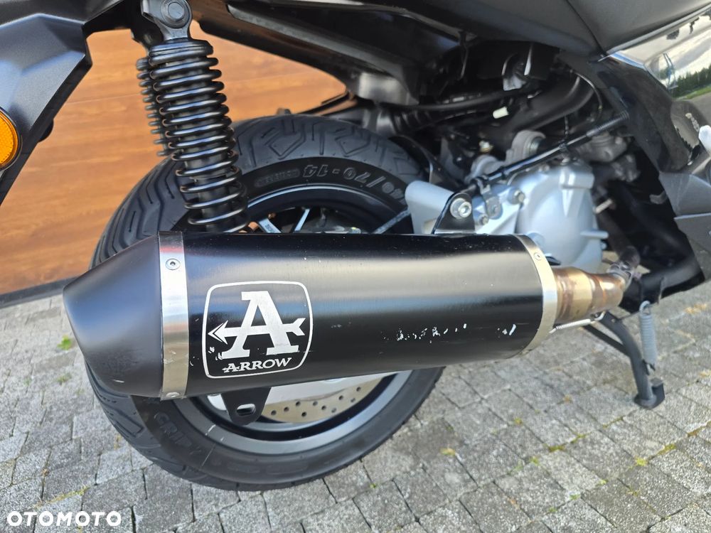 Yamaha X-max - 29