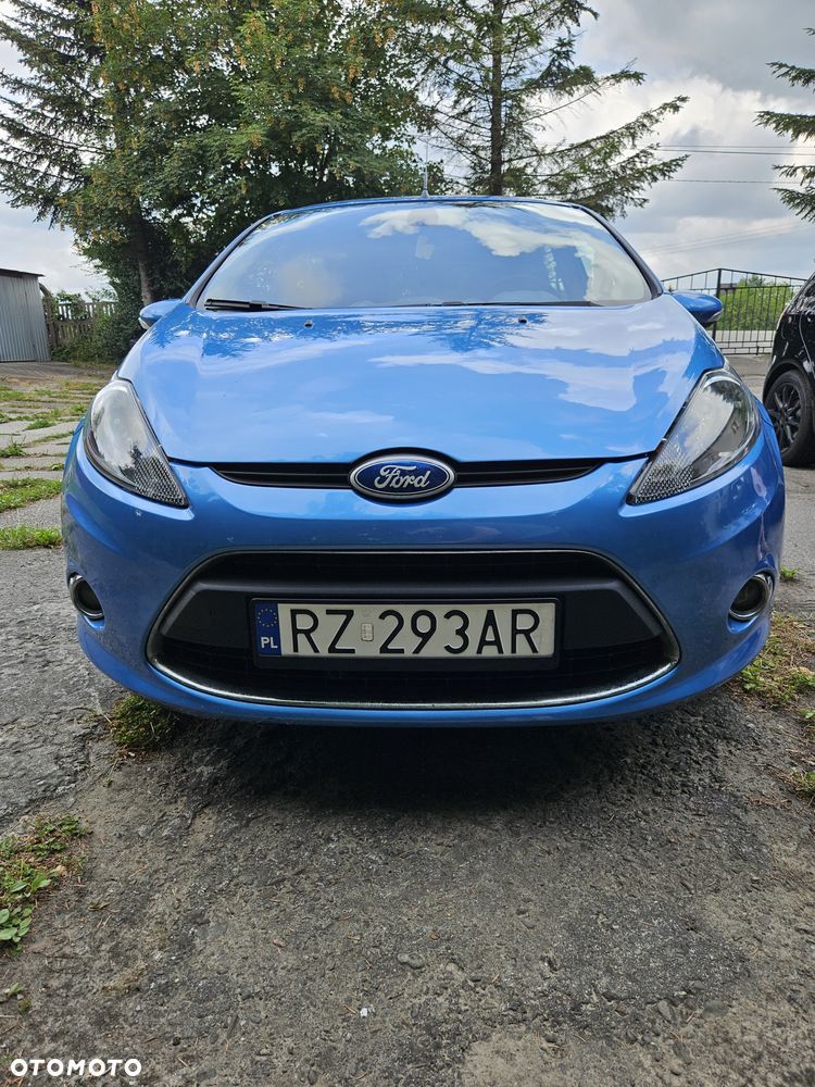 Ford Fiesta - 2