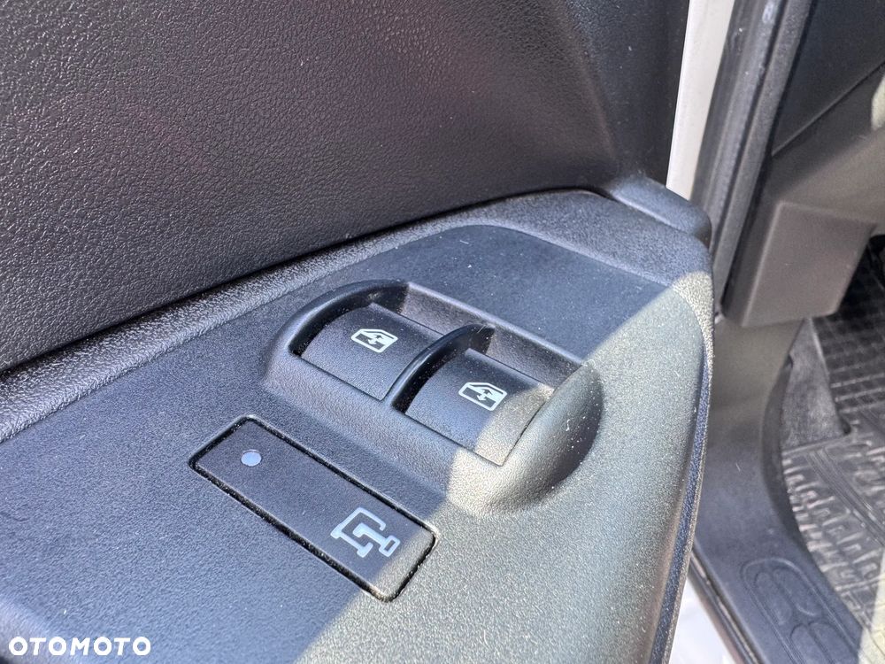 Fiat Doblo 1.6 MultiJet 105KM Euro 6 FV23% netto: 32500 - 14