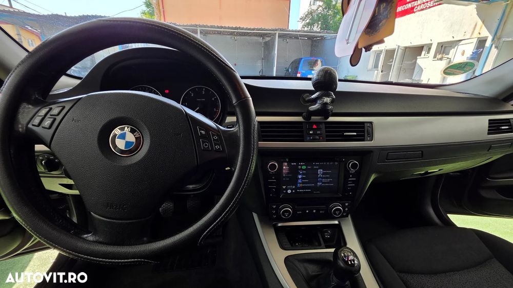 BMW Seria 3 320d - 5