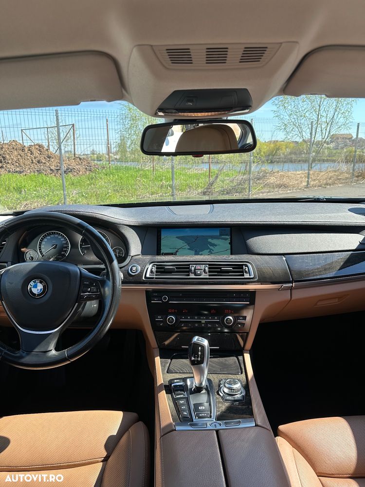 BMW Seria 7 740d xDrive Aut. - 15