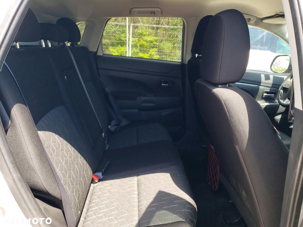 Mitsubishi Outlander 2.0 4WD CVT Active+ - 10