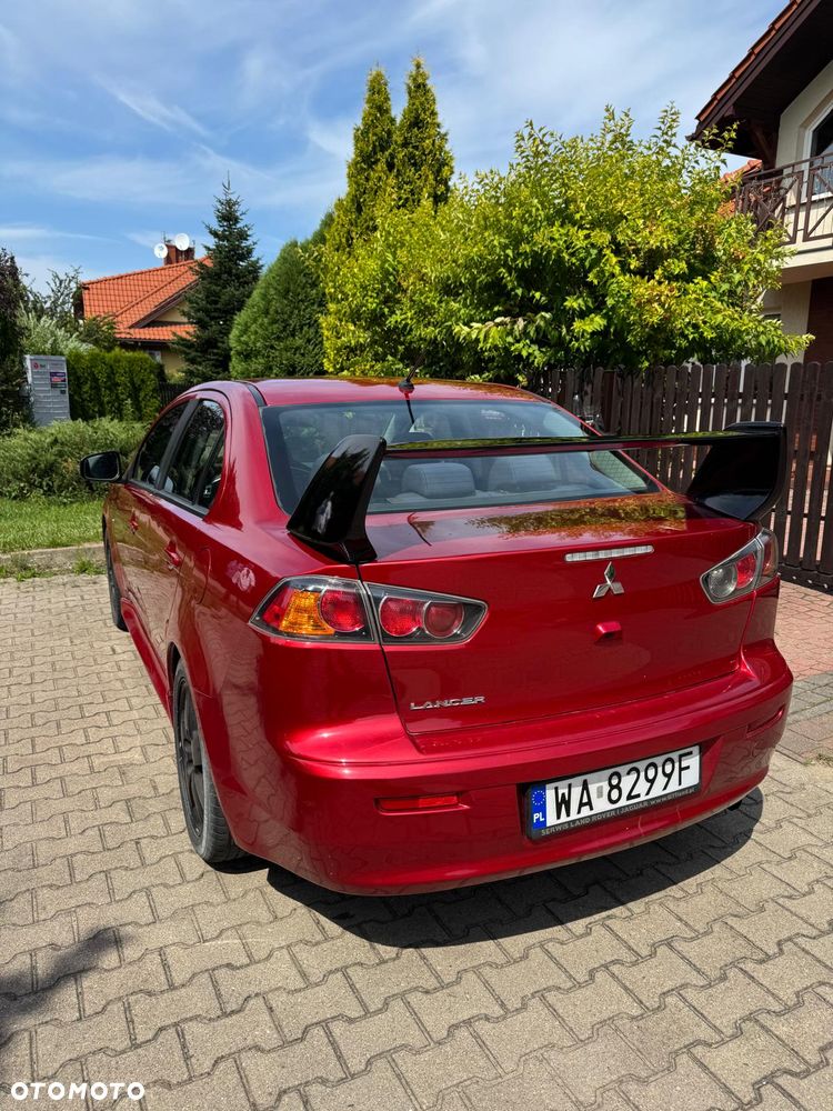 Mitsubishi Lancer - 10