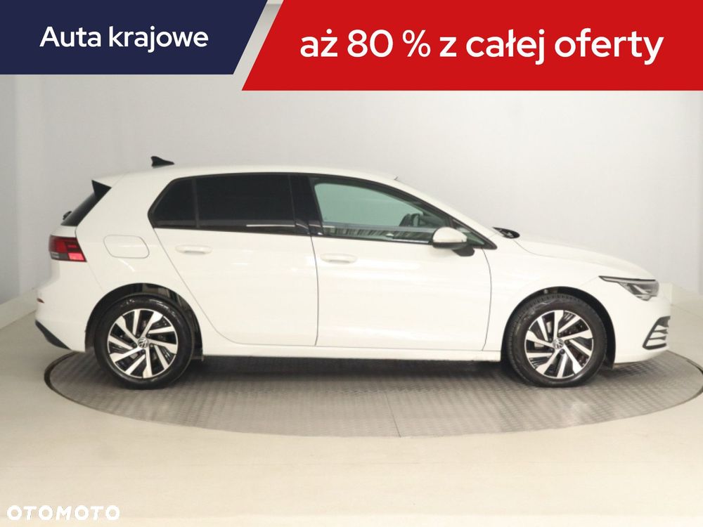 Volkswagen Golf - 8