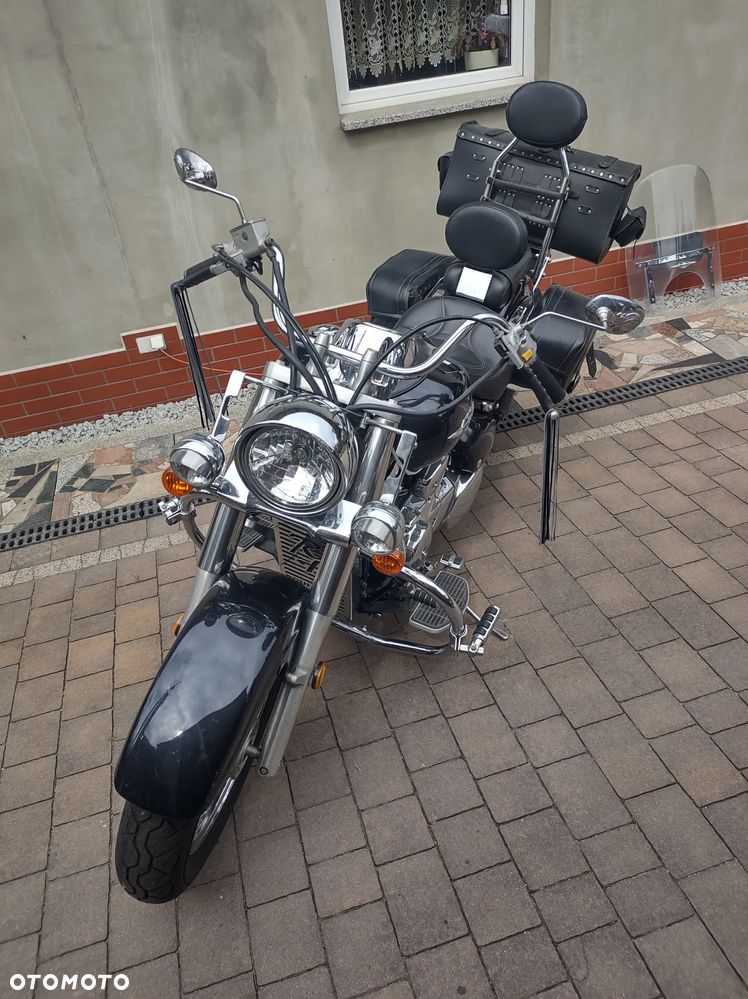 Suzuki VL 800 Volusia - 2