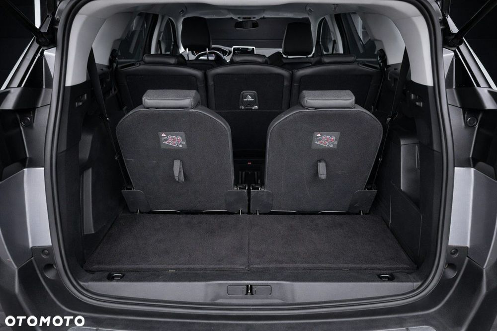 Peugeot 5008 - 16