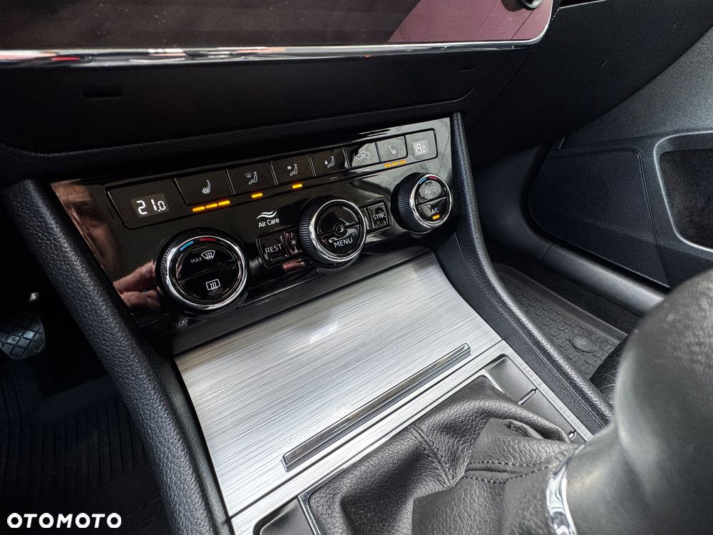 Skoda Superb 2.0 TDI SCR Ambition - 18