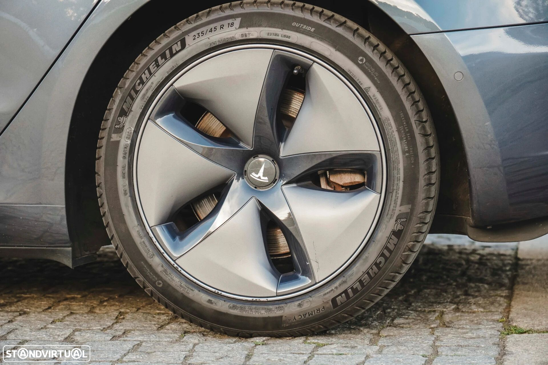Tesla Model 3 Standard RWD Plus - 48
