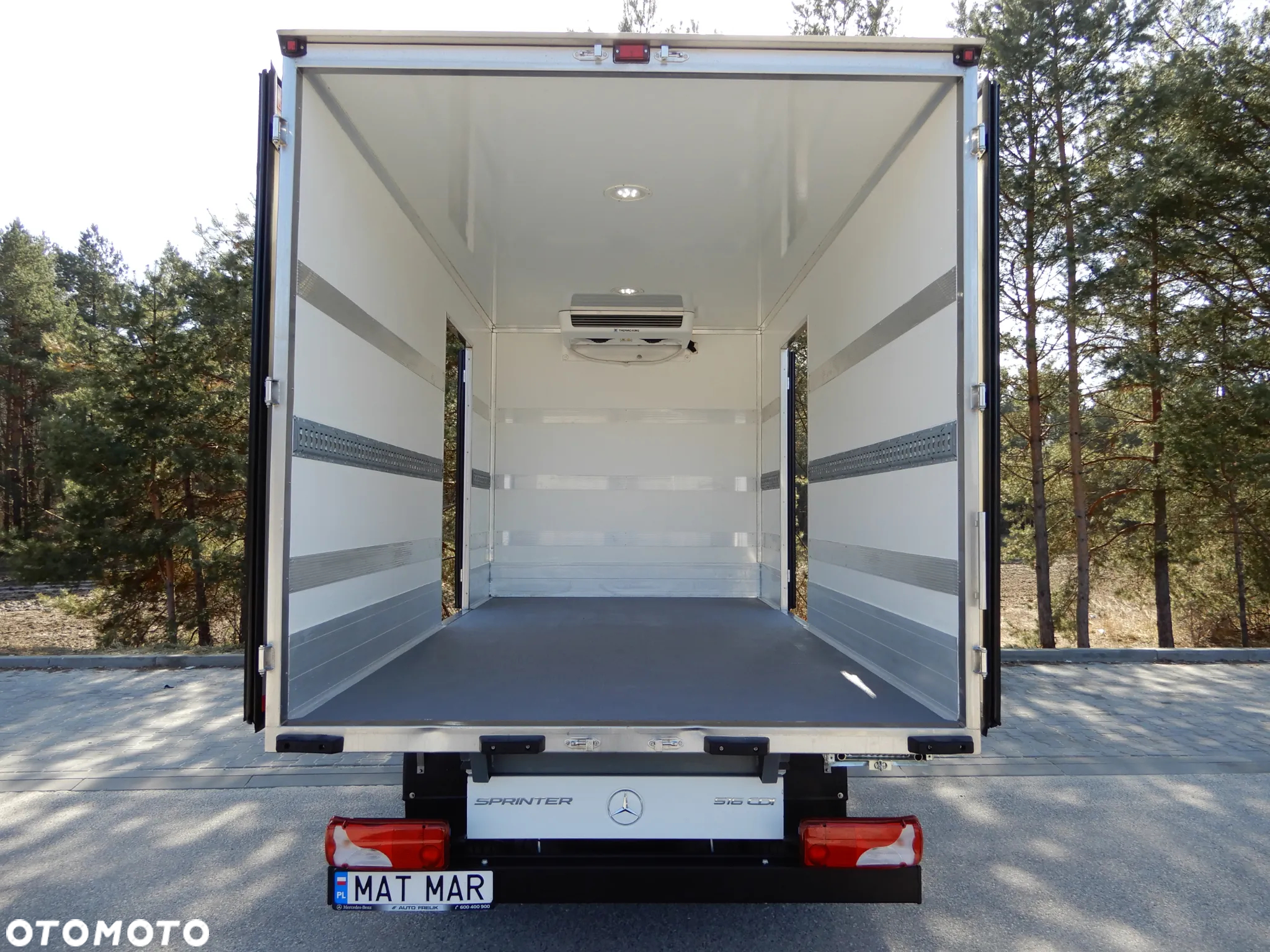 Mercedes-Benz Sprinter 516 CDI 163 KM 2.2 CDI Chłodnia Mroźnia -32*C +29*C Boczne Drzwi x 2 Izoterma PLANDEX 4.19 Cm 8.E.Palet Agregat Thermo King V300 MAX Zasilany Na Postoju V230 Stan Auta Jak NOWY - 24