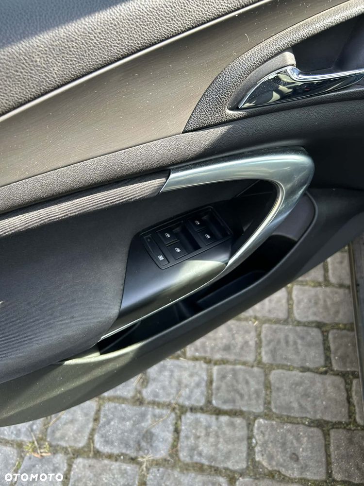 Opel Insignia 1.8 - 15
