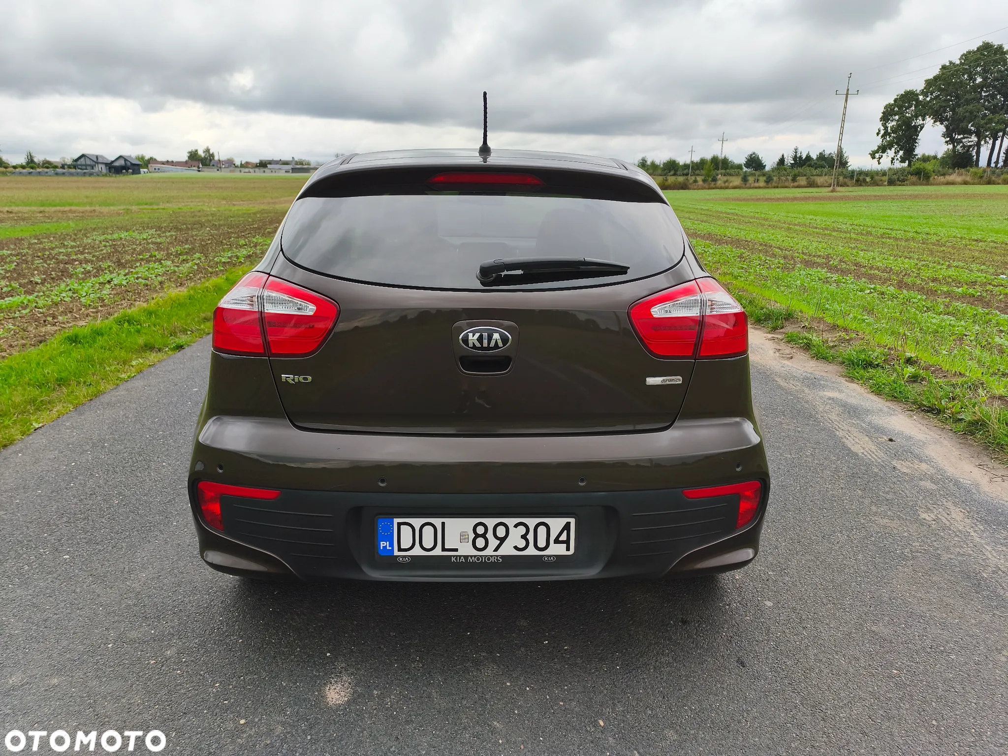 Kia Rio - 4