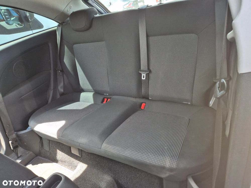 Opel Corsa 1.2 16V Cosmo - 9