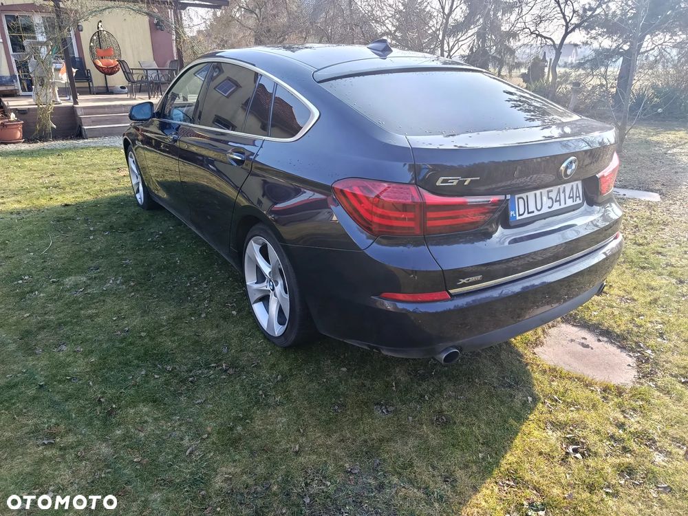 BMW 5GT - 4