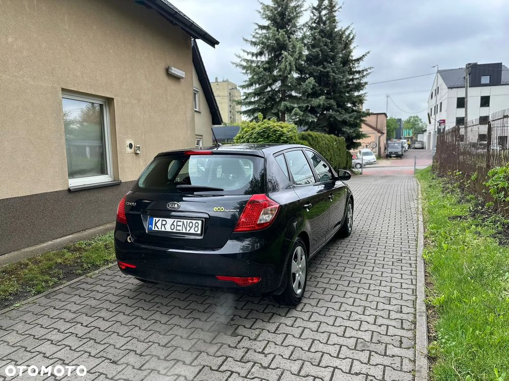 Kia Ceed - 2