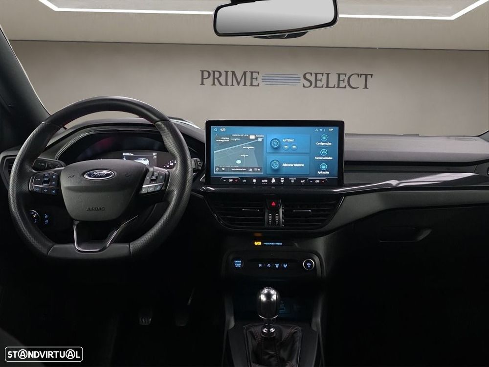 Ford Focus 1.0 EcoBoost MHEV ST-Line - 11