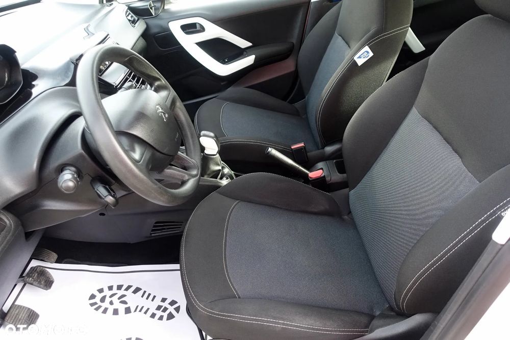 Peugeot 208 PureTech 68 Active - 13