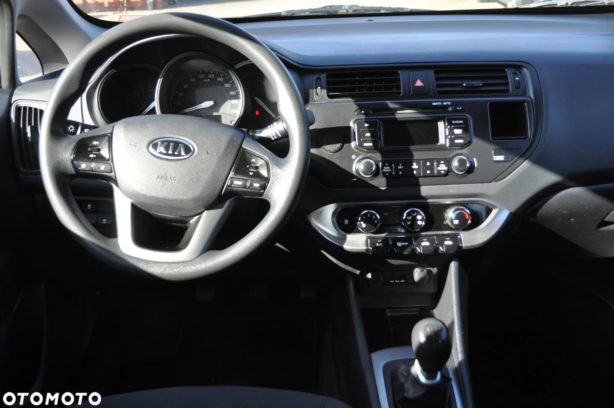 Kia Rio 1.1 CRDI Dream-Team Edition - 12