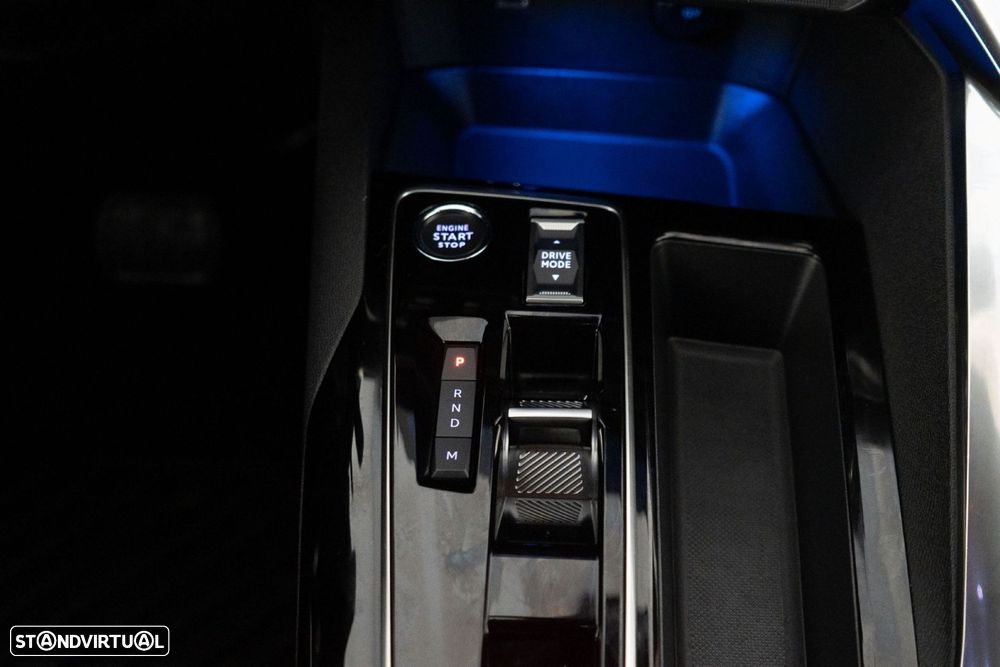 Peugeot 5008 1.2 Hybrid Allure e-DCS6 - 28