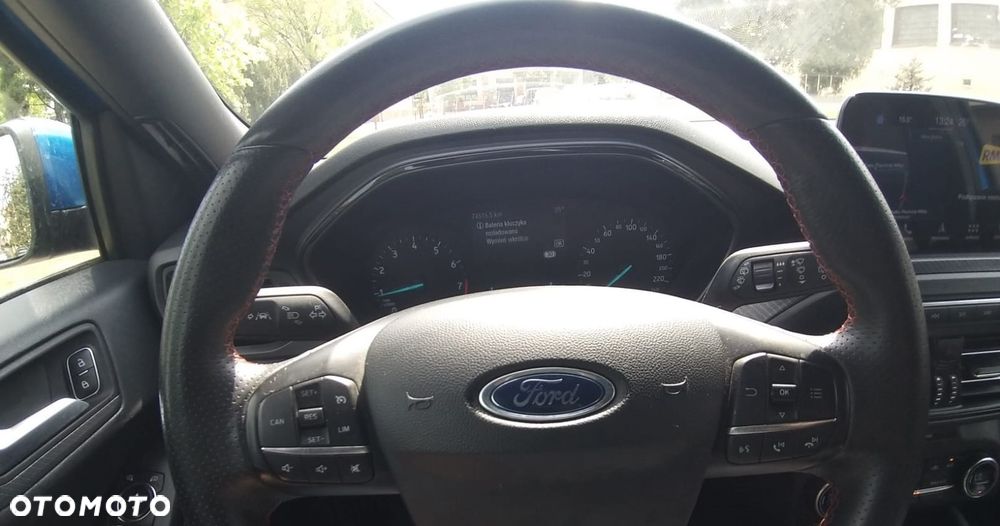 Ford Focus 1.0 EcoBoost Start-Stopp-System ST-LINE DESIGN - 12